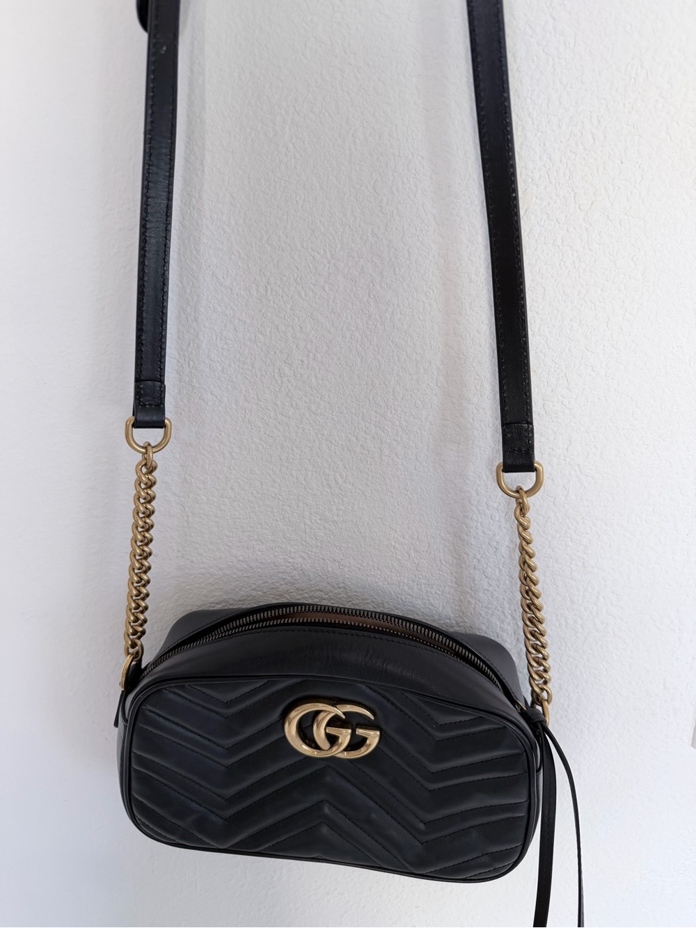 Gucci Black Chevron Leather Crossbody Bag with Gold GG